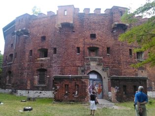 Fort św. Benedykt – bieganie i zwiedzanie