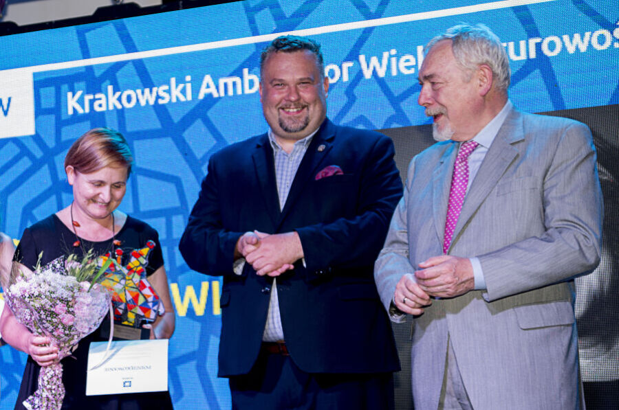 Zdjęcie z gali finałowej konkursu pn. Krakowski Ambasador Wielokulturowości A.D. 2018