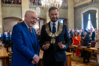 Mayor Miszalski takes oath of office. Photo Bogusław Świerzowski/krakow.pl