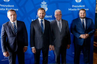 Kraków's new deputy mayors. Photo Bogusław Świerzowski/krakow.pl