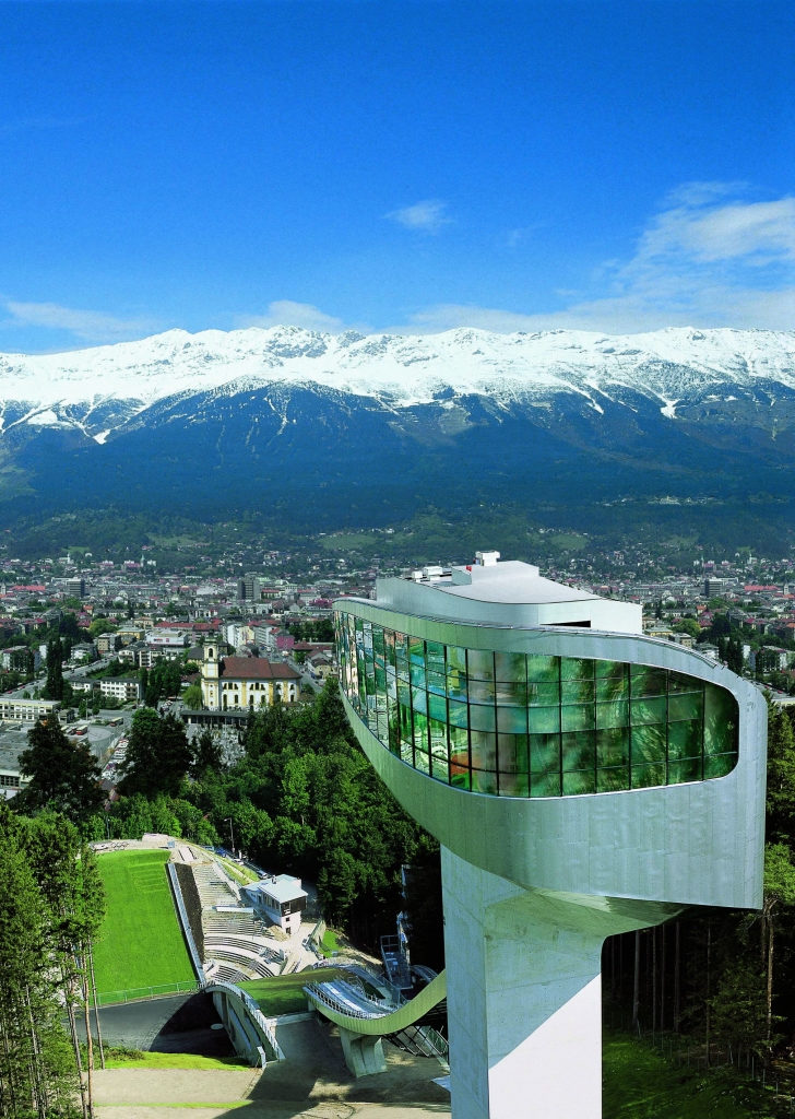 Innsbruck - skocznia latem.jpg
