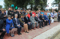 bs-08 września 2018-img_4070.jpg-Piłsudski,pomnik,Swoszowice,Majchrowski,Uroczystość