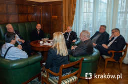 bs_181222_5761.jpg-Spotkanie Prezydenta Miasta Krakowa z nowymi inwestorami Wisły Kraków