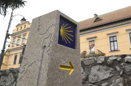dsc_609136.jpg-Odsłonięcie obelisku – symbolu Drogi św. Jakuba