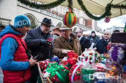 jg1_191130_krpl_7908.jpg-Otwarcie targów Bożonarodzeniowych 2019 na Rynku Głównym w Krakowie