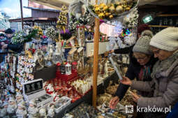 jg1_191130_krpl_8036.jpg-Otwarcie targów Bożonarodzeniowych 2019 na Rynku Głównym w Krakowie