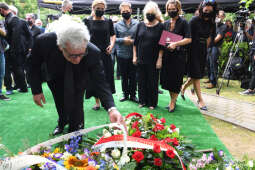 29jpg.jpg-Ceremonia pogrzebowa Ewy Demarczyk