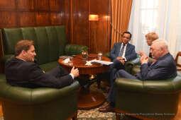 07jpg.jpg-Ambasadora Republiki Peru Alberto Salas Barahony oraz Konsul Honorowy