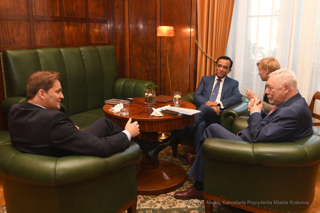 07jpg.jpg-Ambasadora Republiki Peru Alberto Salas Barahony oraz Konsul Honorowy  Autor: W. Majka