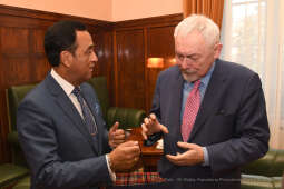 09jpg.jpg-Ambasadora Republiki Peru Alberto Salas Barahony oraz Konsul Honorowy