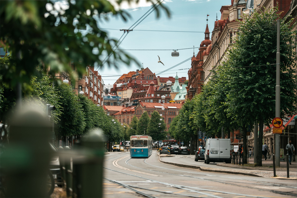 Tramwaj na ulicy Linnégatan