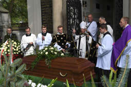 2424jpg.jpg-Pogrzeb księdza prałata Zdzisława Sochackiego