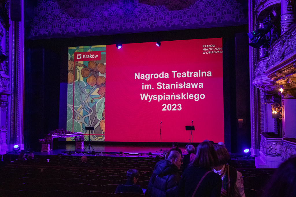 jg_231217_oto_0392.jpg-Teatr, Kurtyna Kobiet, Majchrowski  Autor: B. Świerzowski