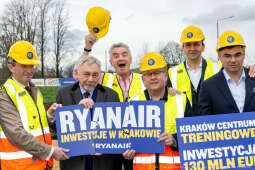 Ryanair, wkopanie, kamień węgielny, centrum szkoleniowe, symulatory, Majchrowski, Kozłowski, Raś