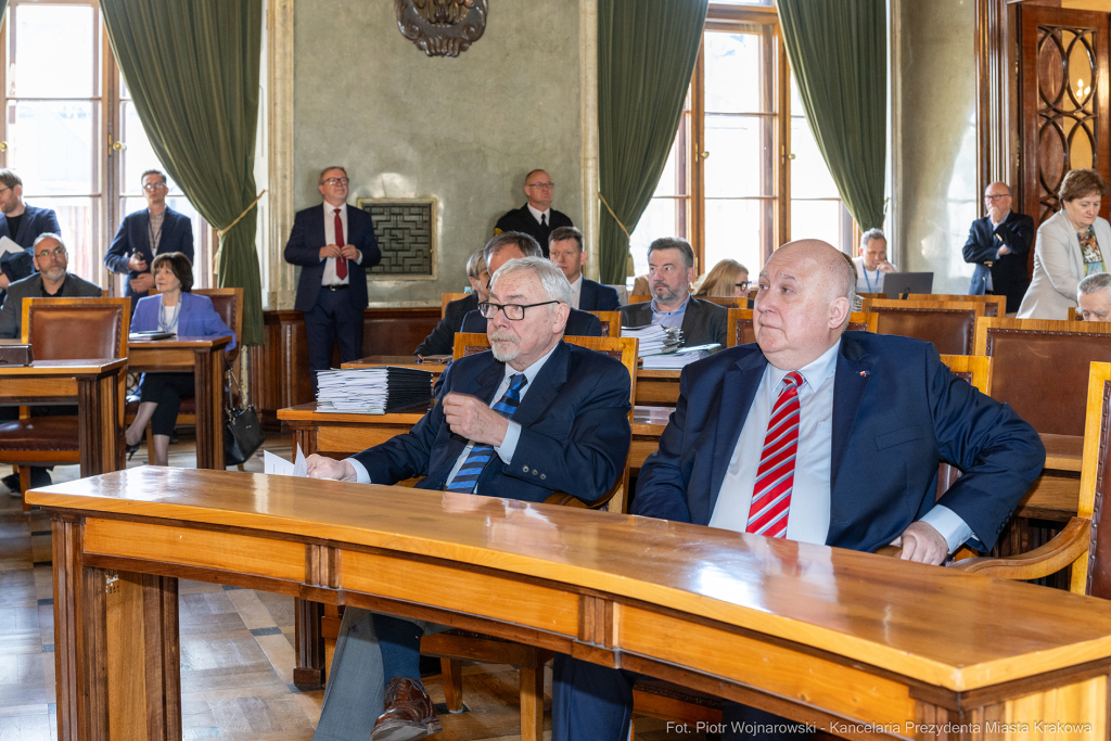 Rada Miasta, Majchrowski, ostatnia sesja, VIII kadencja, Buszek, podziękowania  Autor: P. Wojnarowski