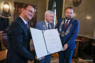 Złoty medal dla Zamku Królewskiego na Wawelu