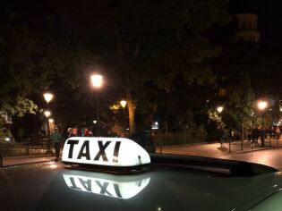 Night Taxi: Maximum Fare Rates in Kraków Reminder