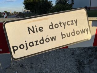 Ruszyła przebudowa chodnika na ul. Gdyńskiej