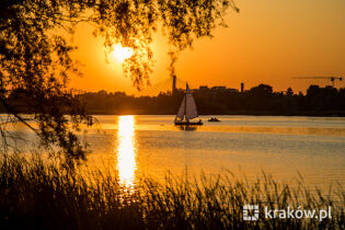 Plażowanie i relaks w Krakowie – sezon na Bagrach otwarty