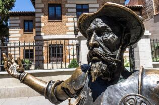 Día Mundial del Libro con Don Quijote . Foto pxhere.com