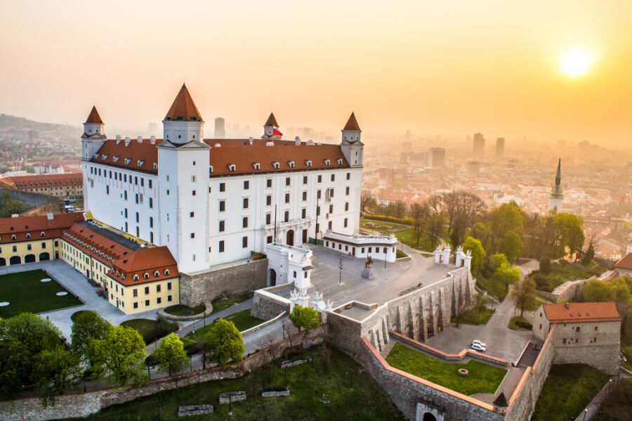 Bratysława - widok z góry na zamek i miasto