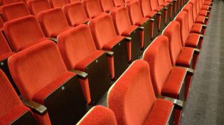 fotele, widownia, teatr, kino. Fot. pixabay.com