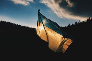 flaga Ukrainy. Fot. Punkt Informacyjny dla Obcokrajowców w Krakowie (fot. z posta)