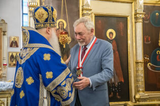 Jacek Majchrowski odznaczony Medalem Świętej Równej Apostołom Marii Magdaleny