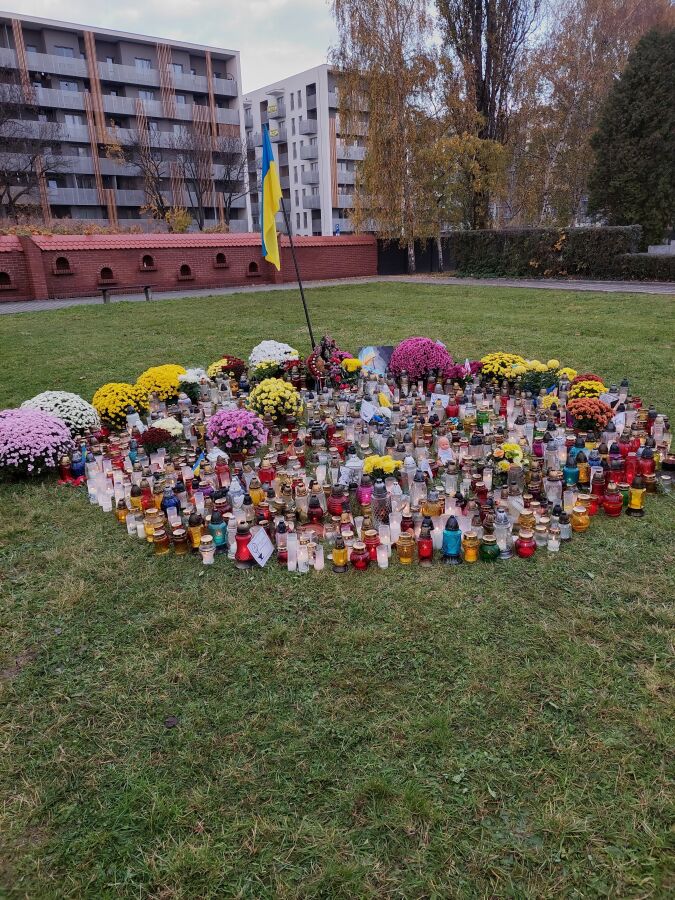 Znicz pamięci dla ofiar wojny w Ukrainie