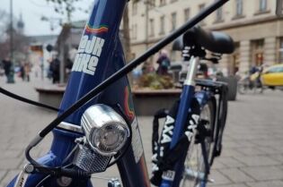 250 rowerów LajkBike dotarło do Krakowa . Fot. Zarząd Transportu Publicznego w Krakowie