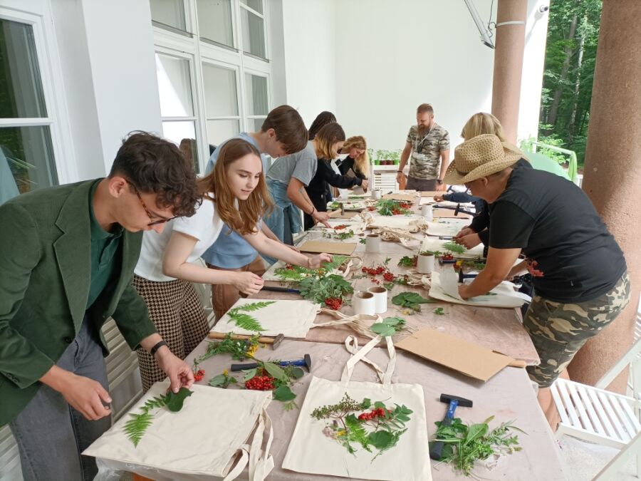 warsztaty w Symbiozie w ramach projektu współpracy Młodzieżowych Rad Krakowa i Lipska 