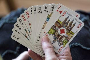playing-cards-Brydż. Fot. pixabay