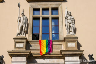 tęczowa flaga, LGBT+, równość. Fot. Bogusław Świerzowski / www.krakow.pl