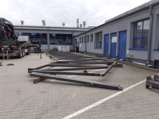 Konstrukcja zadaszenia schodów przy MDA. Fot. Zarząd Dróg Miasta Krakowa