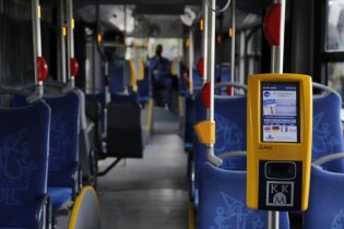 autobus, kasownik, transport, komunikacja. Fot. Zarząd Transportu Publicznego w Krakowie