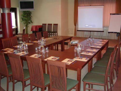 Hotel Tyniecki Restauracja Sławomir Knecht