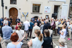 Na Kazimierzu odsłonięto pamiątkową tablicę poświęconą Henrykowi Voglerowi 