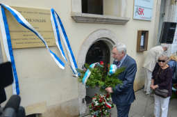 Na Kazimierzu odsłonięto pamiątkową tablicę poświęconą Henrykowi Voglerowi 