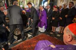 13918594_10205293622779141_487321761_o (1).jpg