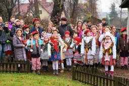 Osadzanie chochoła 2015, fot. A. Janikowski (4).JPG