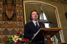 Ryszard Koziołek odebrał Nagrodę im. Kazimierza Wyki