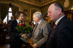 Ryszard Koziołek odebrał Nagrodę im. Kazimierza Wyki