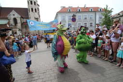 Parada smoków przeszła ulicami Starego Miasta