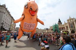 Parada smoków przeszła ulicami Starego Miasta