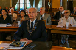 Towarzystwo Lekarskie Krakowskie z medalem „Cracoviae Merenti”