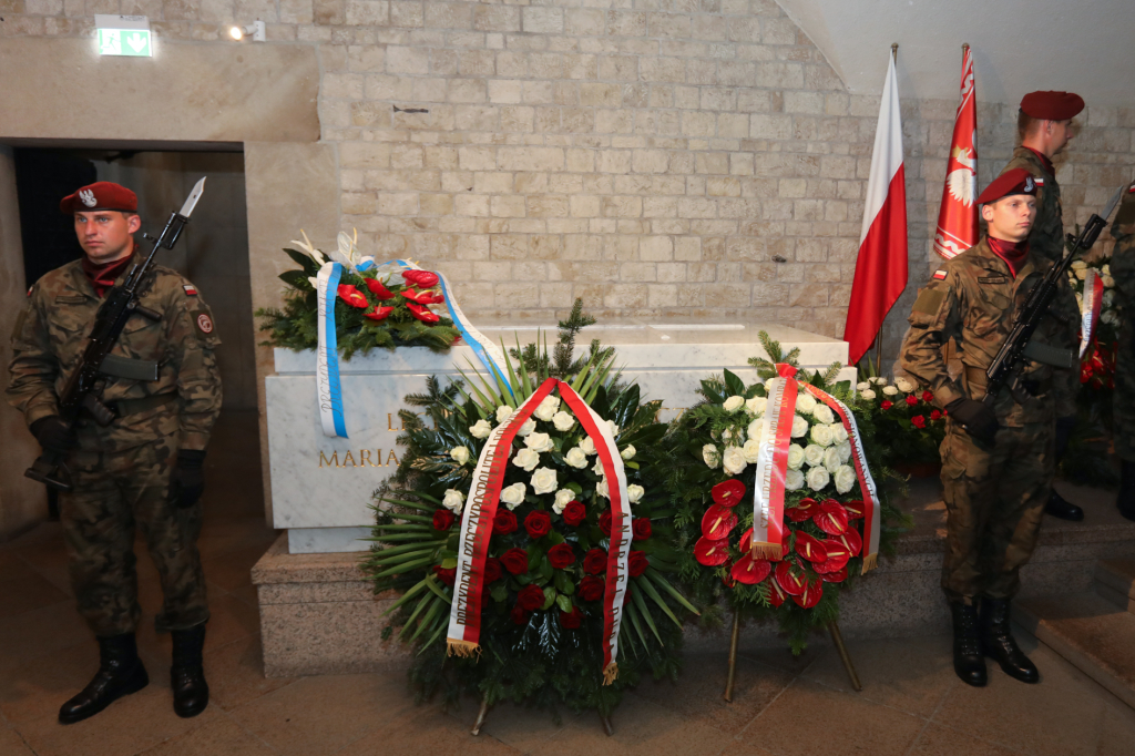 bs_kr_pl_20180805_img_4744.jpg-Msza Święta  I Kadrowa  Autor: B. Świerzowski