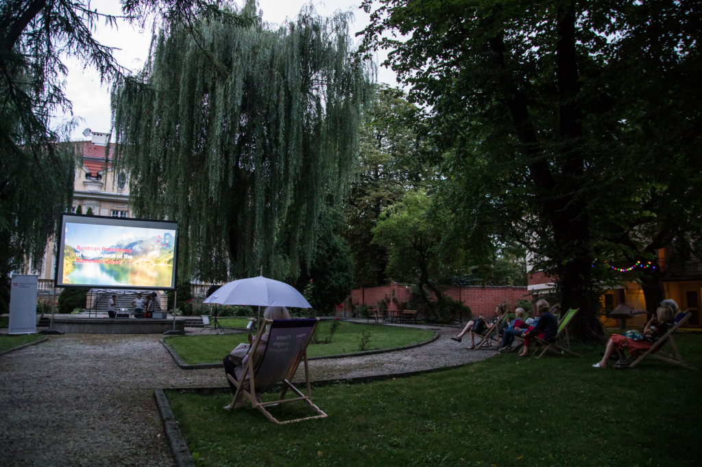 jg_180726_oto_7322.jpg-"Kino na trawie" w ogrodach Instytutu Austriackiego  Autor: B. Świerzowski