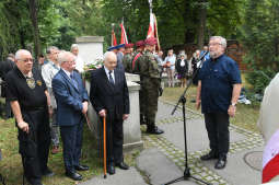 dsc_8862 copy.jpg-Wołyń, pomnik