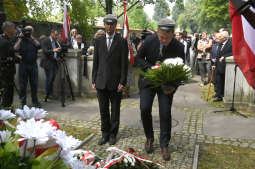 dsc_8916 copy.jpg-Wołyń, pomnik