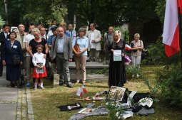 dsc_8927 copy.jpg-Wołyń, pomnik